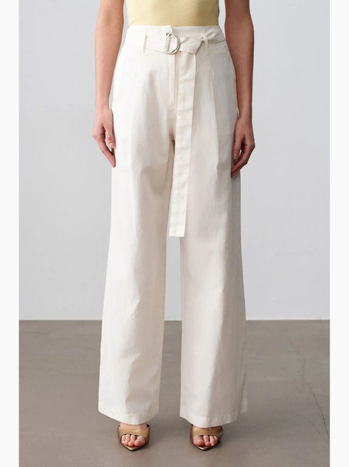 Pantalon large en mélange de lin avec ceinture dilvin - Kiabi Pantalon large en mélange de lin avec ceinture dilvin - Kiabi