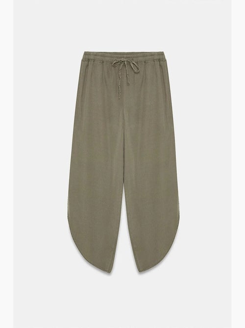 Pantalon large femme en tencel crêpe avec fente dilvin - Kiabi Pantalon large femme en tencel crêpe avec fente dilvin - Kiabi