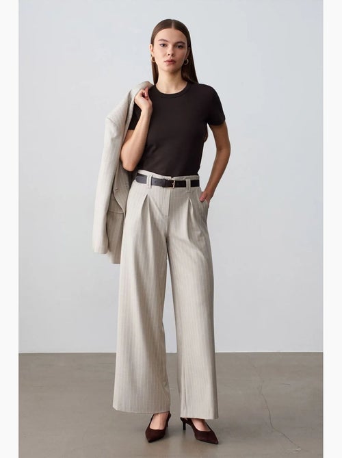 Pantalon large plissé à rayures dilvin - Kiabi Pantalon large plissé à rayures dilvin - Kiabi