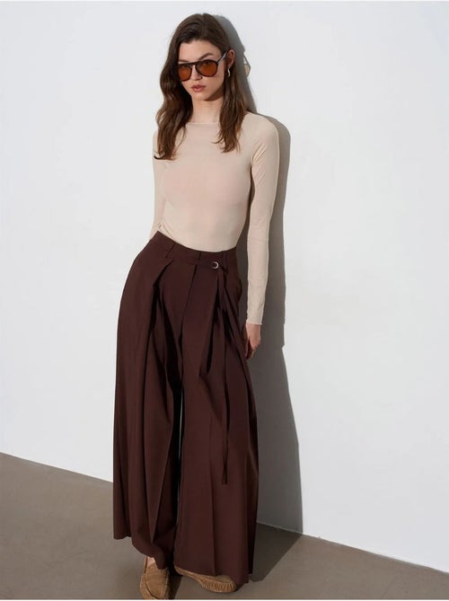 Pantalon large plissé à taille ceinturée dilvin - Kiabi Pantalon large plissé à taille ceinturée dilvin - Kiabi