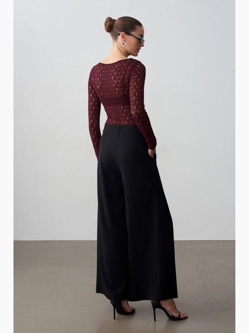 Pantalon large plissé à taille ceinturée dilvin - Kiabi Pantalon large plissé à taille ceinturée dilvin - Kiabi