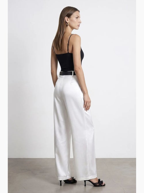 Pantalon large plissé à taille haute dilvin - Kiabi Pantalon large plissé à taille haute dilvin - Kiabi