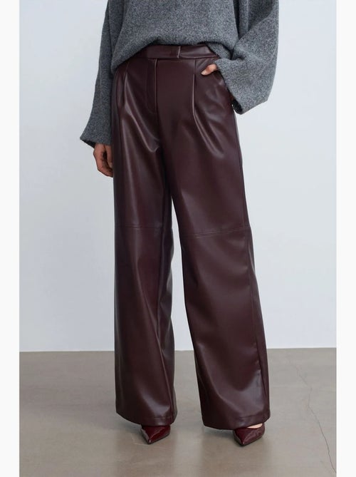 Pantalon large taille haute en simili cuir dilvin - Kiabi Pantalon large taille haute en simili cuir dilvin - Kiabi