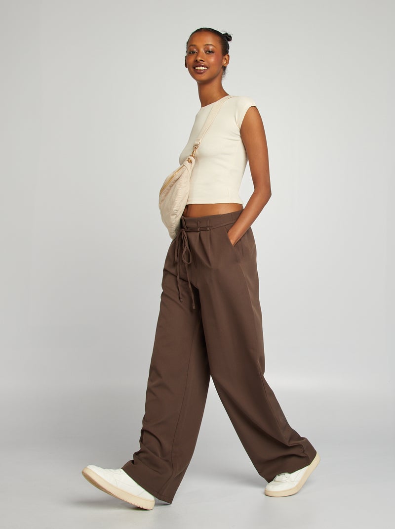 Pantalon large uni avec ceinture Marron - Kiabi