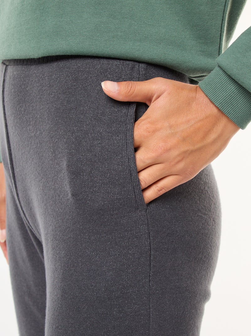 Pantalon larges en matière côtelée Gris - Kiabi