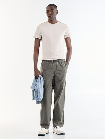 Pantalon matière effet peau de pêche