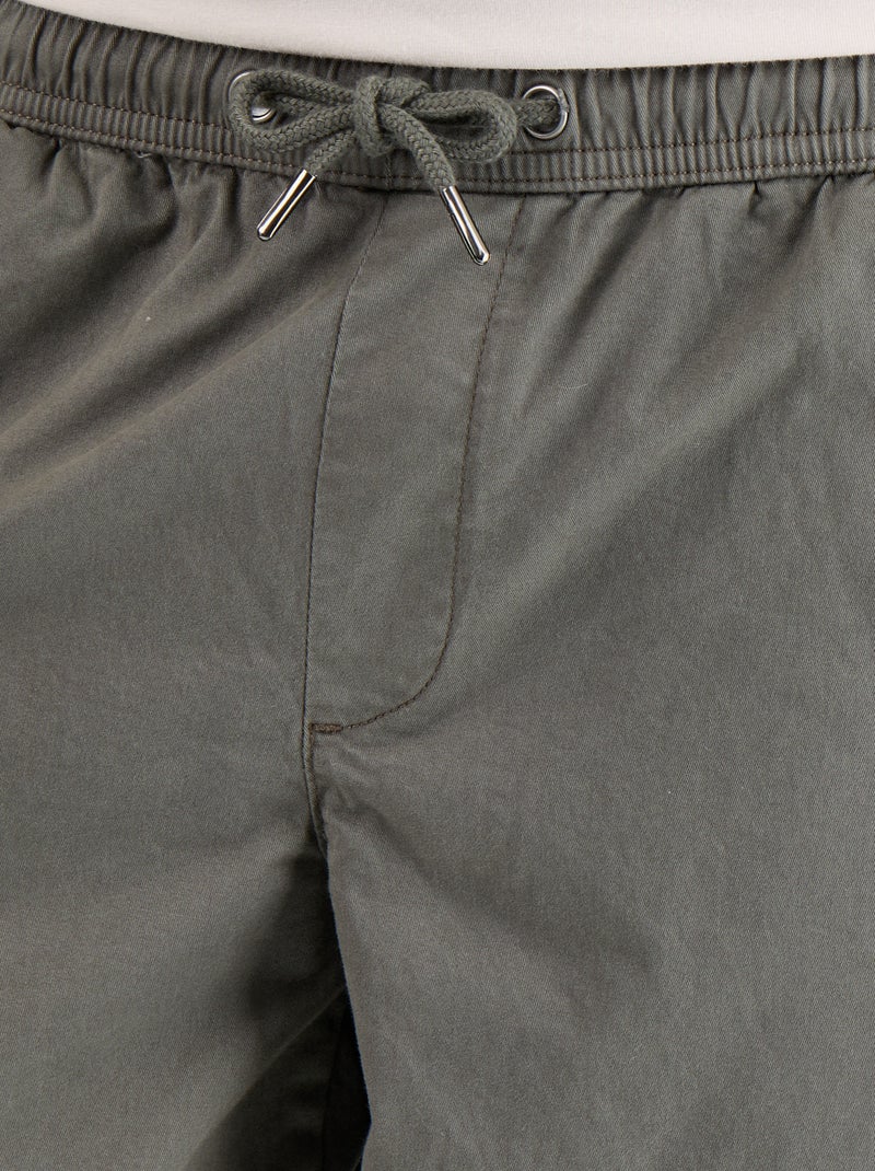 Pantalon matière effet peau de pêche Kaki - Kiabi