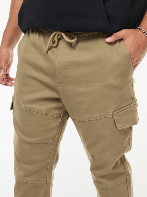 Pantalon multipoches uni avec ceinture élastiquée - Kiabi