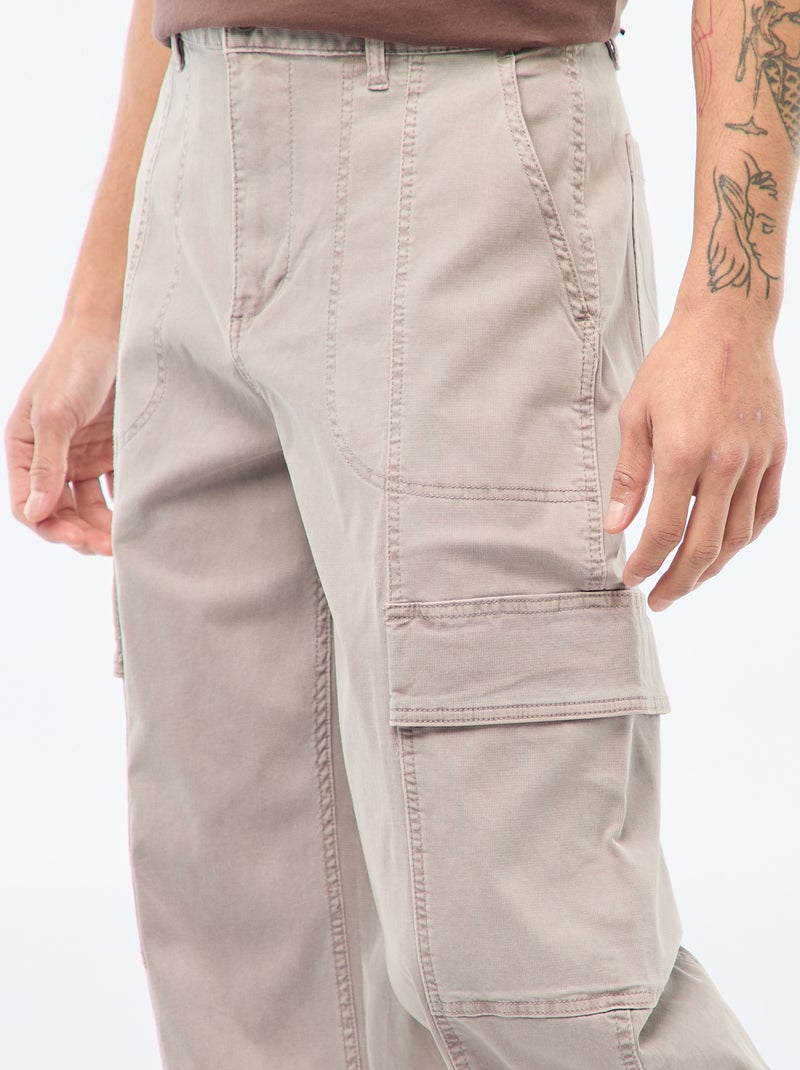 Pantalon multipoches uni coupe droite / Regular Fit Gris - Kiabi