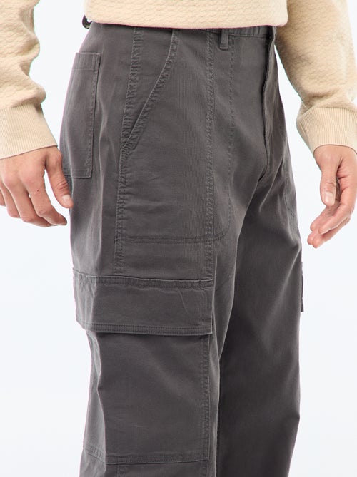 Pantalon multipoches uni coupe droite / Regular Fit - Kiabi