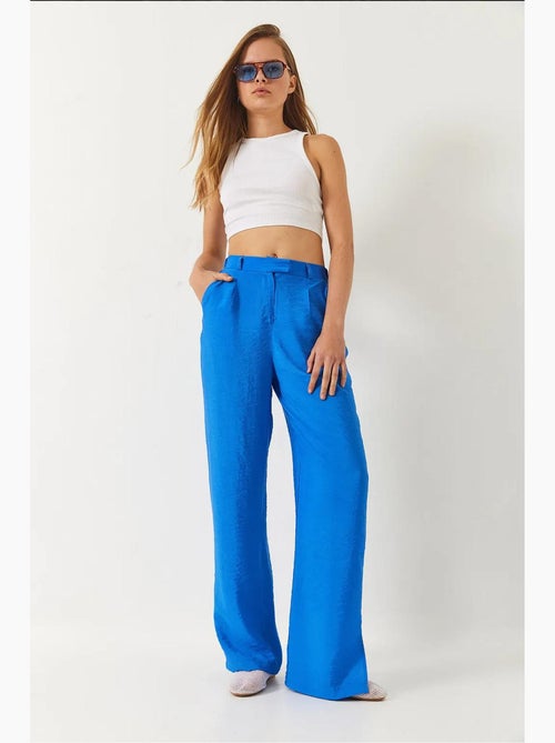Pantalon palazzo à jambes larges et poches fendues lucci - Kiabi Pantalon palazzo à jambes larges et poches fendues lucci - Kiabi
