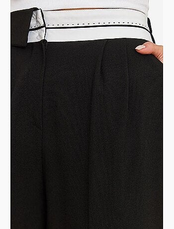 Pantalon palazzo boutonné à taille asymétrique et jambe large lucci