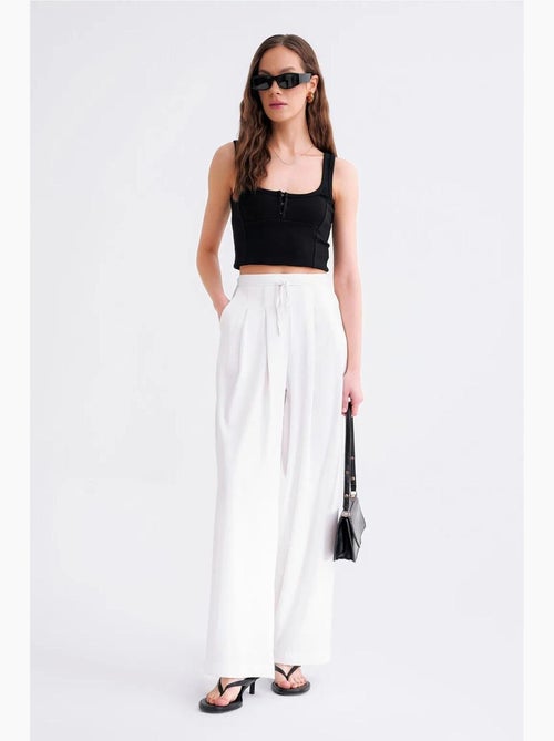 Pantalon palazzo plissé taille haute mixray - Kiabi Pantalon palazzo plissé taille haute mixray - Kiabi