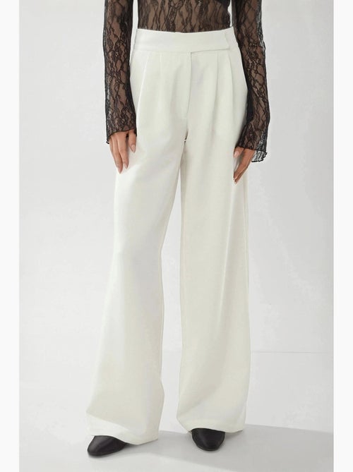Pantalon palazzo taille haute à jambes larges hiccup - Kiabi Pantalon palazzo taille haute à jambes larges hiccup - Kiabi