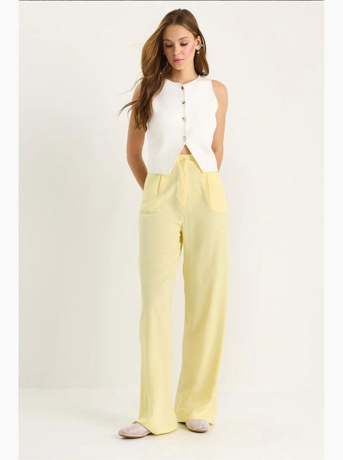 Pantalon palazzo taille haute avec fermeture à boutons lucci - Kiabi Pantalon palazzo taille haute avec fermeture à boutons lucci - Kiabi