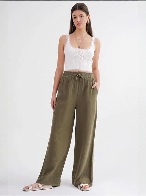 Pantalon palazzo texturé taille haute mixray - Kiabi Pantalon palazzo texturé taille haute mixray - Kiabi