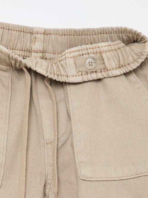 Pantalon poches rectangulaires - Coupe + ajustée - Kiabi