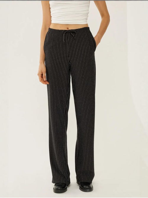 Pantalon rayé à taille élastique - Kiabi Pantalon rayé à taille élastique - Kiabi