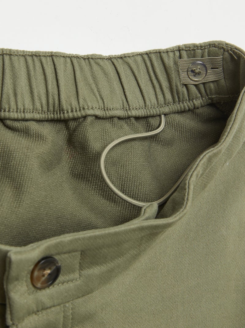 Pantalon regular avec poches à rabat - collection facile à enfiler Vert - Kiabi