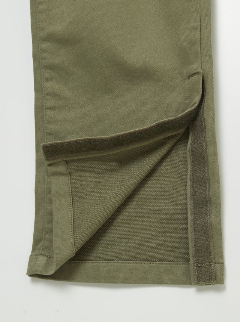 Pantalon regular avec poches à rabat - collection facile à enfiler Vert - Kiabi