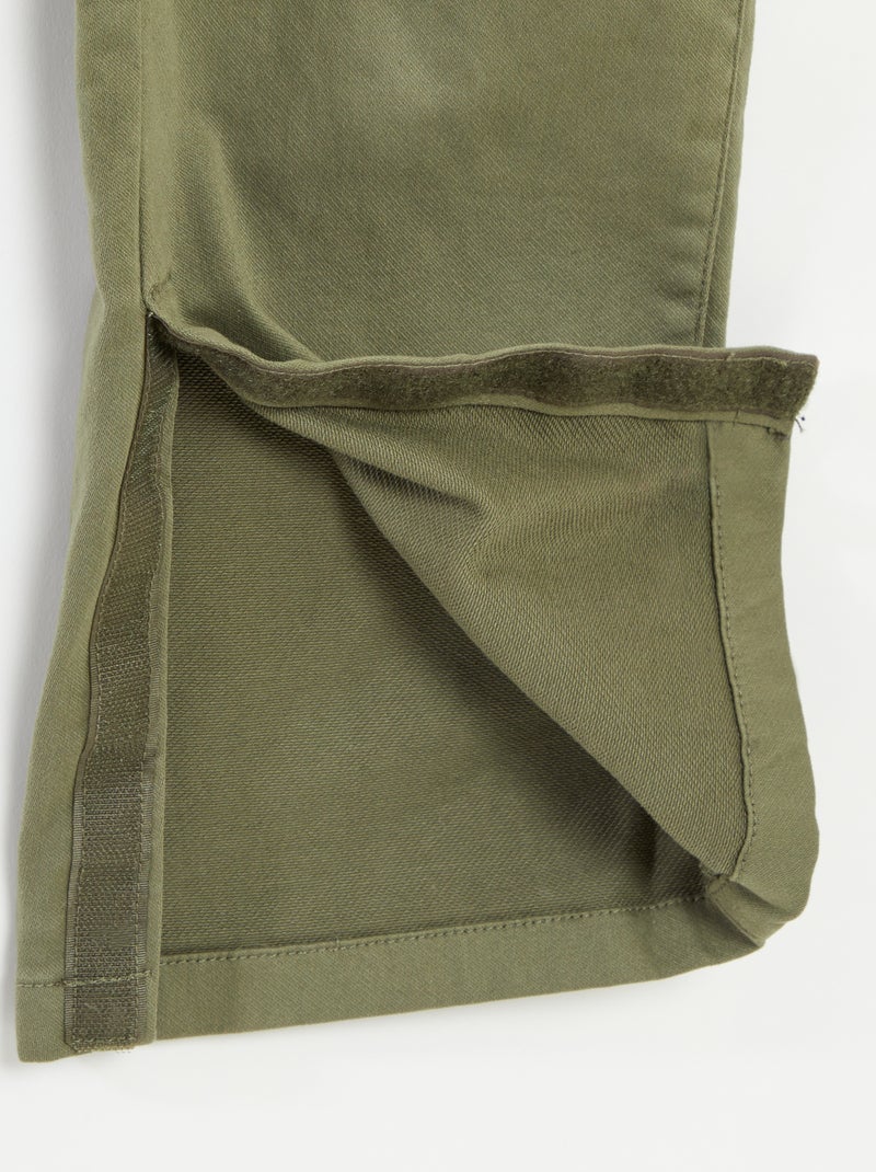 Pantalon regular avec poches à rabat - collection facile à enfiler Vert - Kiabi