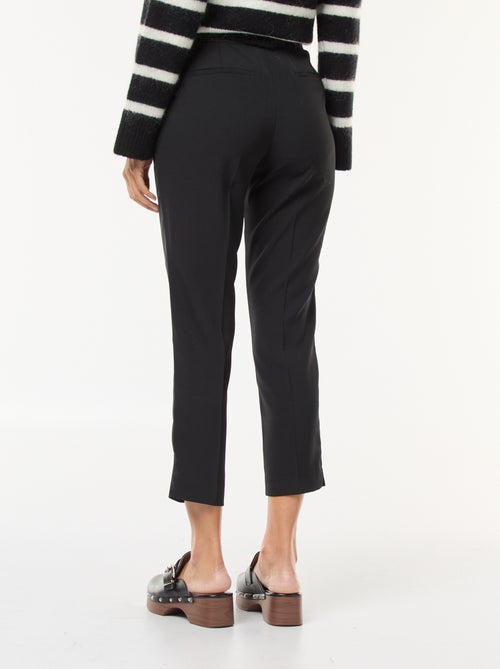 Pantalon slim femme uni à taille standard - Kiabi Pantalon slim femme uni à taille standard - Kiabi