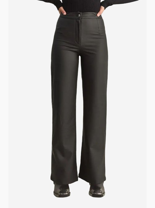 Pantalon taille haute à jambes larges en similicuir lucci - Kiabi Pantalon taille haute à jambes larges en similicuir lucci - Kiabi