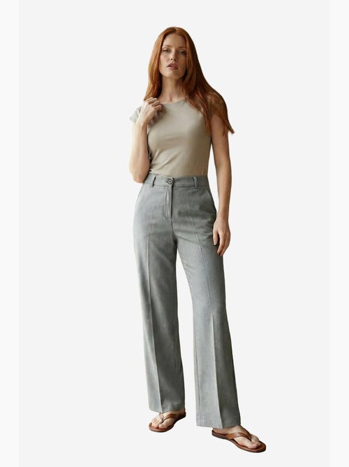 Pantalon tailleur taille mi-haute à jambe droite my fashion - Kiabi Pantalon tailleur taille mi-haute à jambe droite my fashion - Kiabi