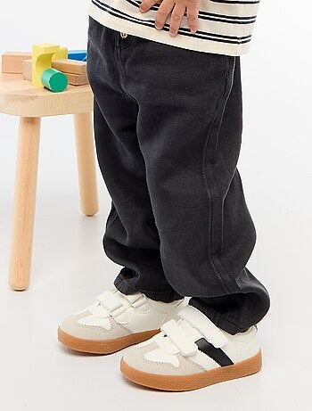 Pantalon uni en matière douce avec coupe relax fit