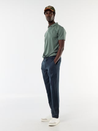 Pantalon uni en matière légère et douce