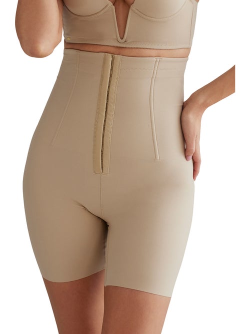 Panty gainant taille ultra haute curves - Kiabi Panty gainant taille ultra haute curves - Kiabi