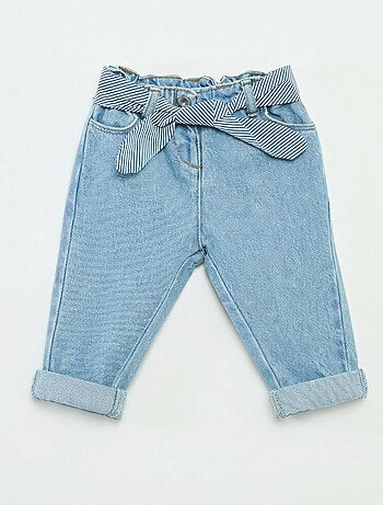 Paperbagjeans + riem met motiefje