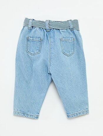 Paperbagjeans + riem met motiefje