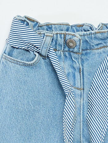 Paperbagjeans + riem met motiefje