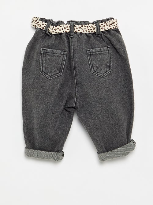 Paperbagjeans + riem met motiefje - Kiabi Paperbagjeans + riem met motiefje - Kiabi