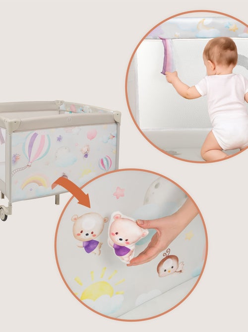 Parc bébé 100x100cm LIONELO Mille - Matelas haute densité - Roulettes - Jouets à velcro - 0-36 mois - Kiabi Parc bébé 100x100cm LIONELO Mille - Matelas haute densité - Roulettes - Jouets à velcro - 0-36 mois - Kiabi