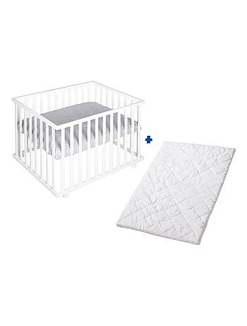 Parc bébé en bois avec tapis déperlant et matelas déhoussable 'roba style' roba