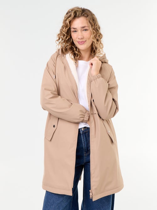 Parka droite doublée en fausse fourrure - Kiabi Parka droite doublée en fausse fourrure - Kiabi