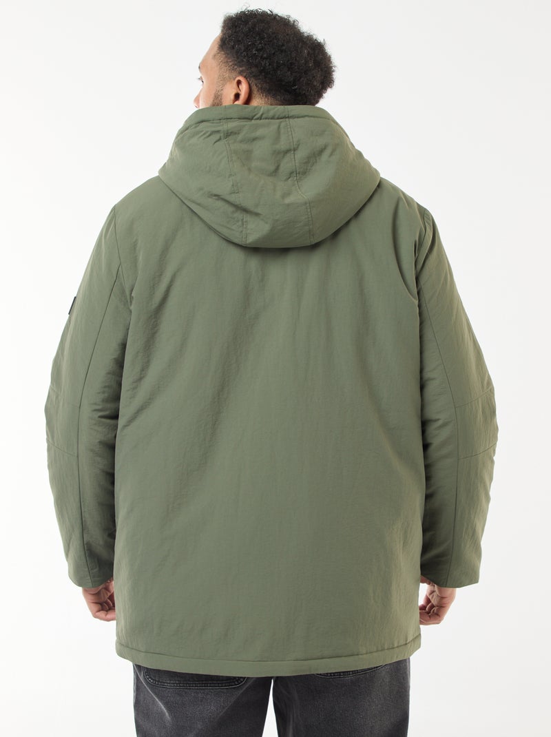 Parka met kap en opgestikte zakken met dubbele opening en fleece voering Groen - Kiabi