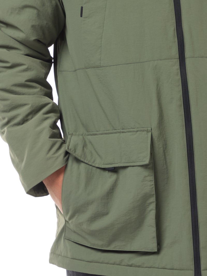 Parka met kap en opgestikte zakken met dubbele opening en fleece voering Groen - Kiabi