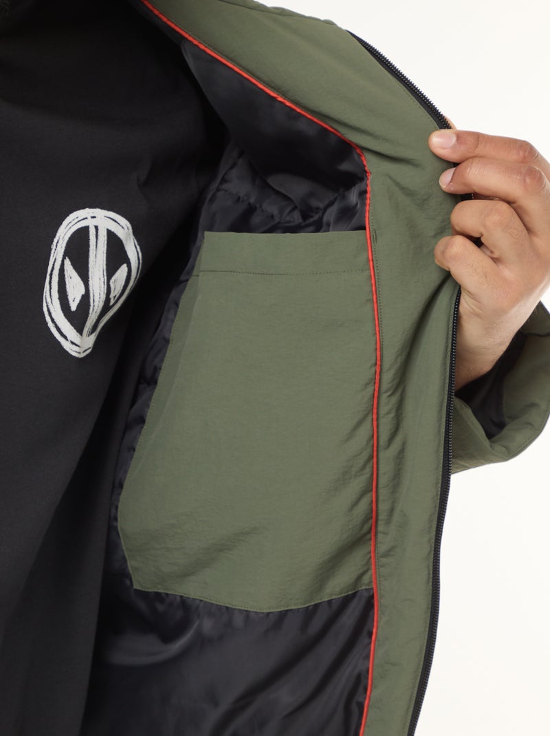 Parka met kap en opgestikte zakken met dubbele opening en fleece voering Groen - Kiabi
