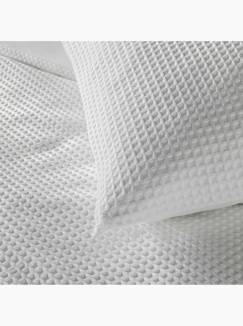 Parure de lit en microfibre gaufrée motif nid d’abeille - Kiabi