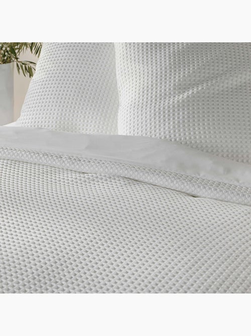 Parure de lit en microfibre gaufrée motif nid d’abeille - Kiabi