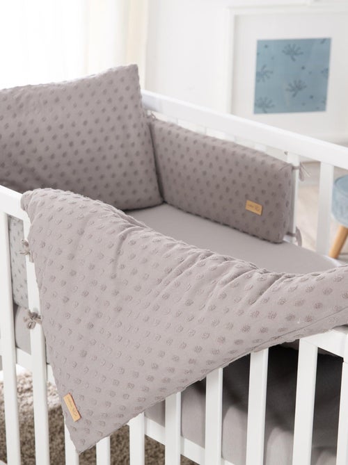 Parure de lit enfant en coton Bio + drap et tour de lit 'Lil Planet' ROBA - Kiabi Parure de lit enfant en coton Bio + drap et tour de lit 'Lil Planet' ROBA - Kiabi
