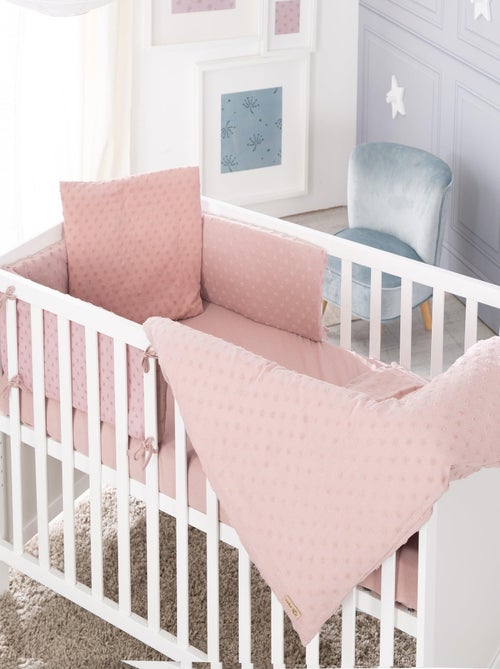 Parure de lit enfant en coton Bio + drap et tour de lit 'Lil Planet' ROBA - Kiabi Parure de lit enfant en coton Bio + drap et tour de lit 'Lil Planet' ROBA - Kiabi