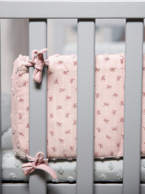 Parure de lit enfant en coton Bio + drap et tour de lit 'Lil Planet' ROBA - Kiabi Parure de lit enfant en coton Bio + drap et tour de lit 'Lil Planet' ROBA - Kiabi