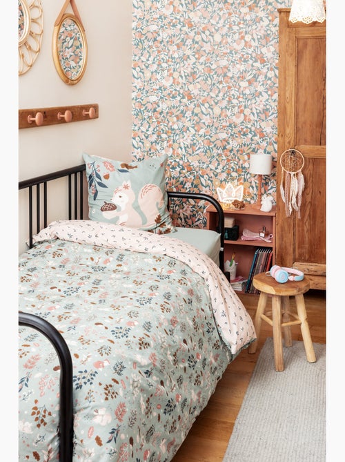 Parure de lit réversible + 2 taies d’oreiller – coton 57 fils – ecureuil tamia - Kiabi Parure de lit réversible + 2 taies d’oreiller – coton 57 fils – ecureuil tamia - Kiabi