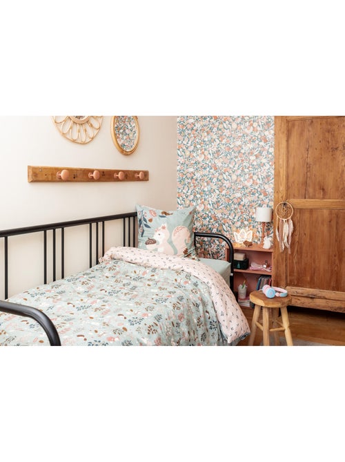Parure de lit réversible + 2 taies d’oreiller – coton 57 fils – ecureuil tamia - Kiabi Parure de lit réversible + 2 taies d’oreiller – coton 57 fils – ecureuil tamia - Kiabi