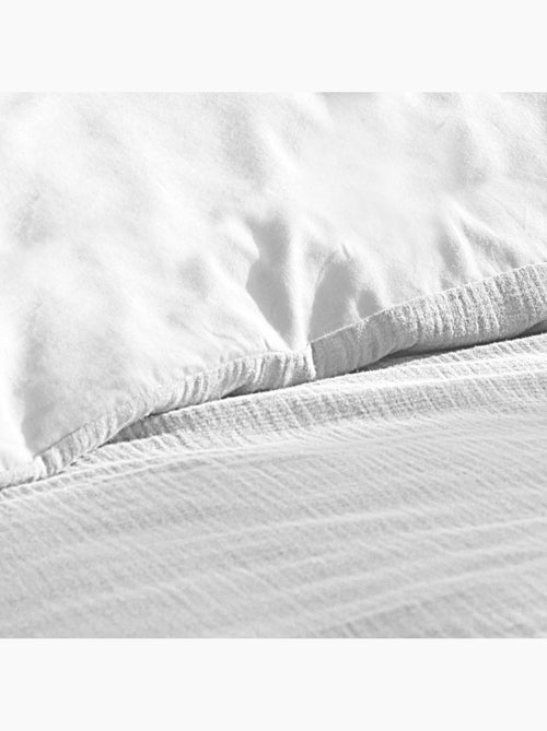 Parure de lit sienna + 2 taies 63x63 cm – double face gaze de coton & coton 57 fils - Kiabi Parure de lit sienna + 2 taies 63x63 cm – double face gaze de coton & coton 57 fils - Kiabi