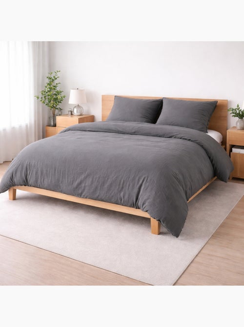 Parure de lit sienna + 2 taies 63x63 cm – double face gaze de coton & coton 57 fils - Kiabi Parure de lit sienna + 2 taies 63x63 cm – double face gaze de coton & coton 57 fils - Kiabi